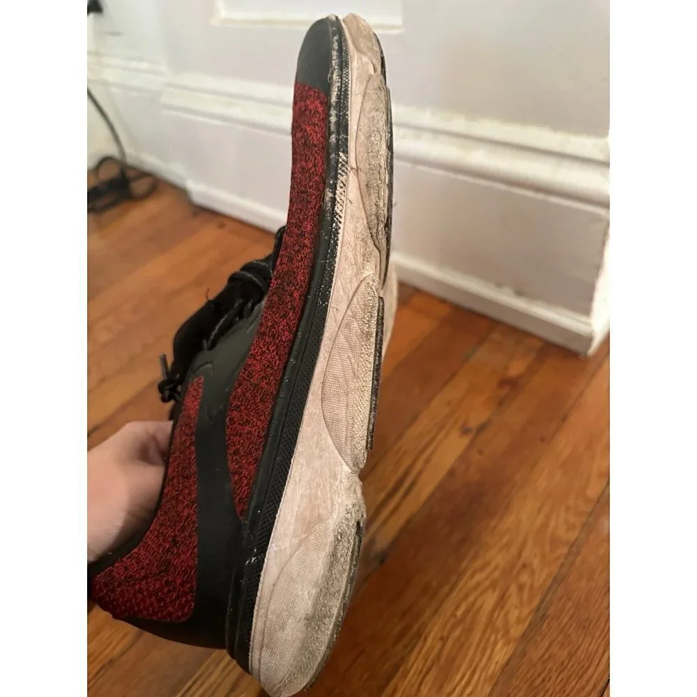 Avia Men’s size 11 Shoes